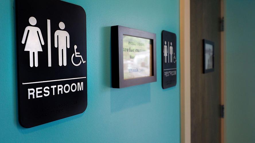 ada toilet room layouts,Ada Toilet Room Layouts: A Comprehensive Guide